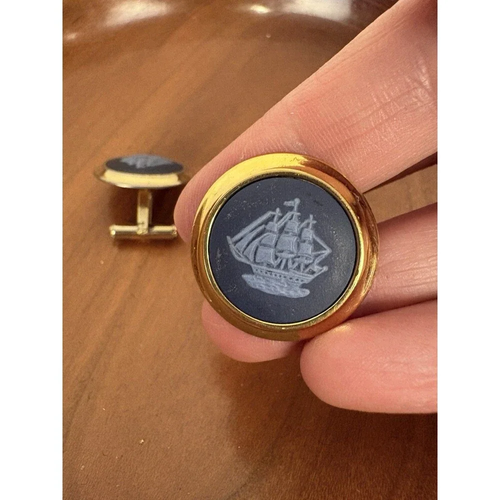 Wedgewood Sailing Ship Cufflinks 5 Micron Gold Plated Jasperware England Classic